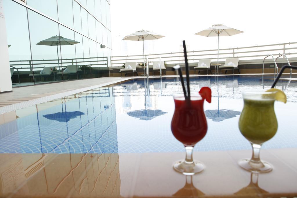 ibis Seef Al-Manamah Bagian luar foto